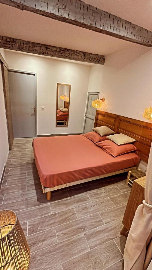 Appartement T2 Centre Village Cucuron Exterior foto